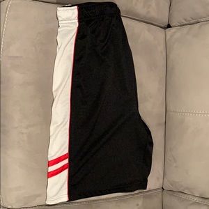 Men’s basketball shorts!